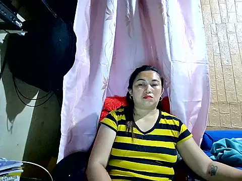 Lonely_Heart webcam