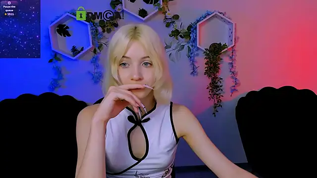 gloria_bubble webcam