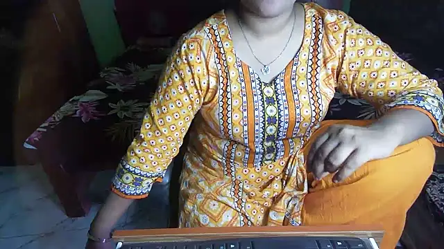 BengaliQueenStar webcam