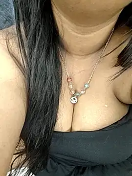 Curvy_Pooja webcam