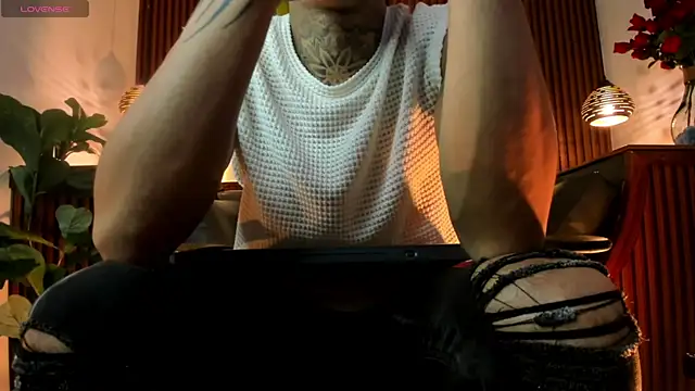 Donovan_Desmond webcam