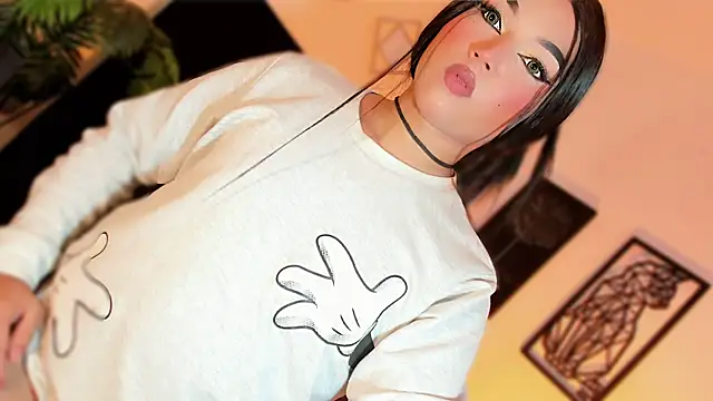 misstreslatin webcam