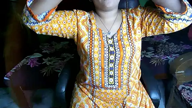 BengaliQueenStar webcam