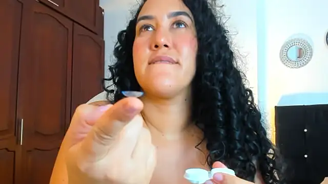 kathyajhonss webcam