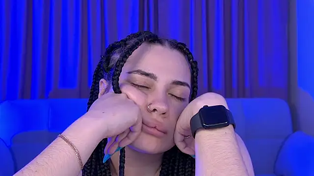 AdrianaToress webcam