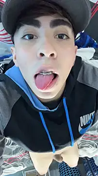 michaell_twinkk webcam