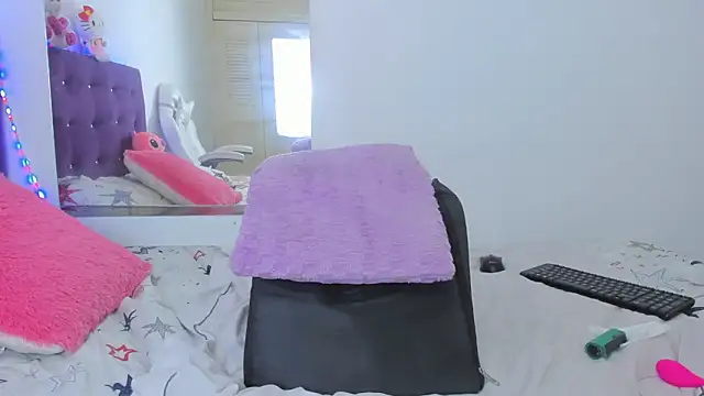 madelinesquirt webcam