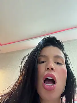 rafaellaz's live room