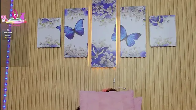 Moonceleste live cam on StripChat