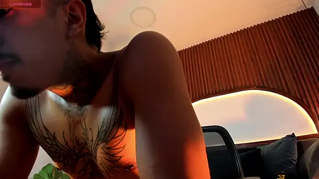 Donovan_Desmond webcam