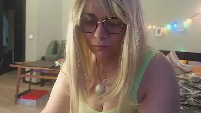 BoobliciousNat webcam