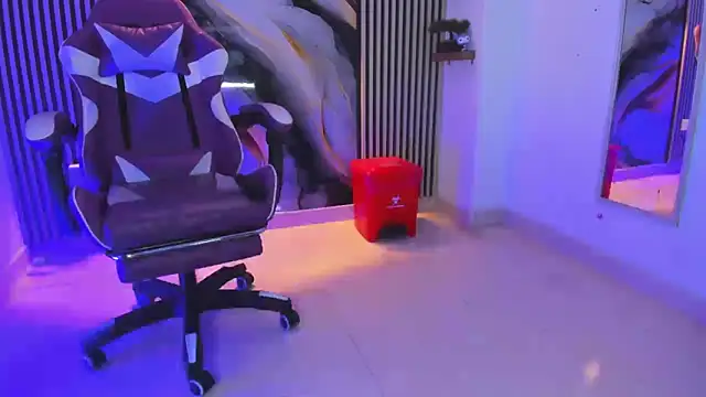 chloe_jacksonn webcam