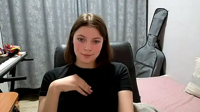 CutieAnny webcam