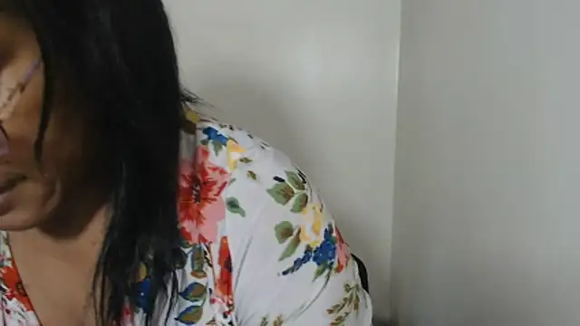 kateleyagrey webcam