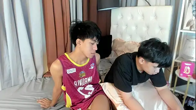 davincihugecock live sex cam
