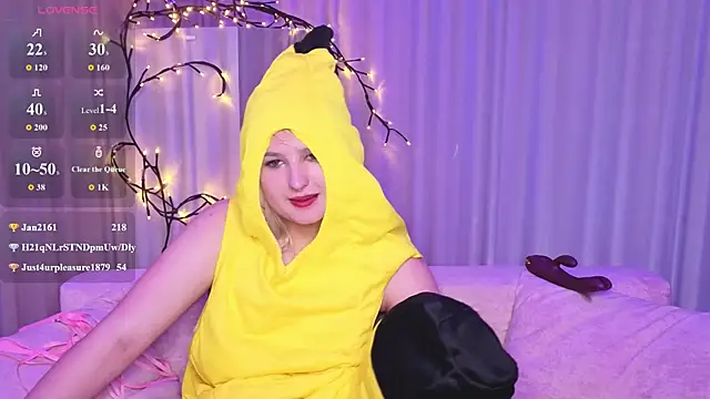 Banana_Bowl live cam on StripChat