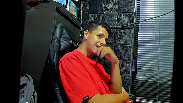 boy_bigcock24cm webcam