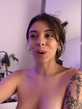 AmmyCollinsW webcam