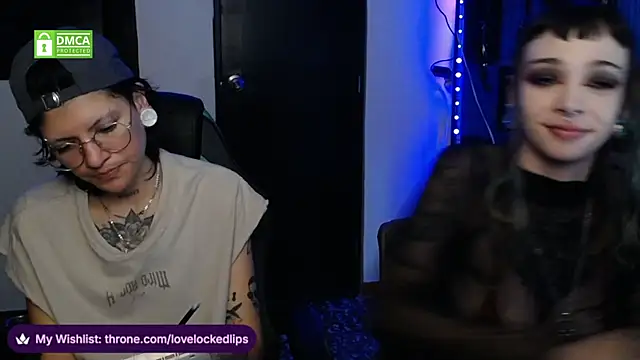 lovelockedlips webcam