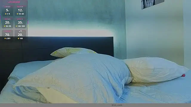 emmi_collinss webcam