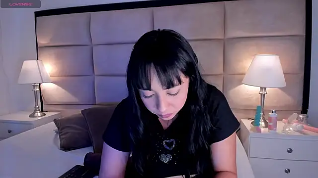 Adara_Muller webcam