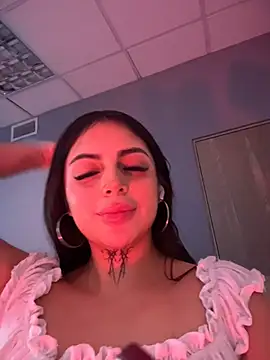 LilLucyXXX webcam