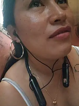 Filipina_Desire webcam