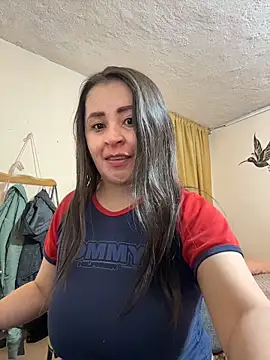 Watch latinfemale live on EroticFlix - High definition streams