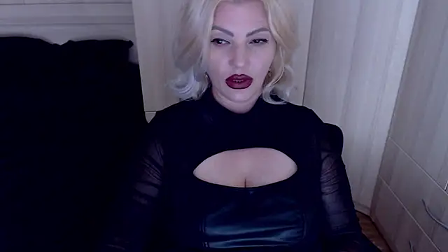MistressDemi webcam