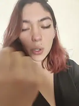 Victoria_Beaumont webcam