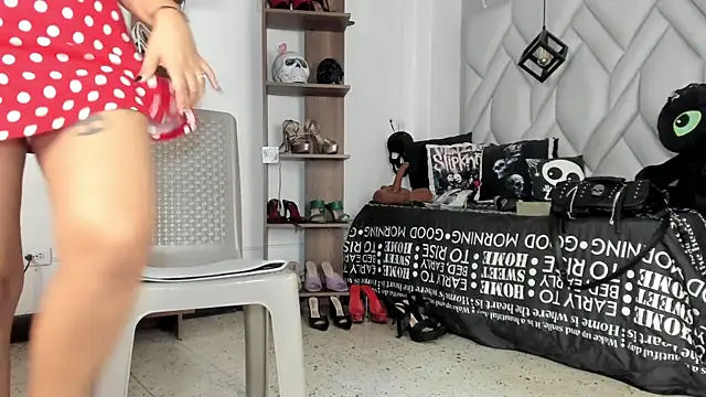 MirandaHaguen webcam