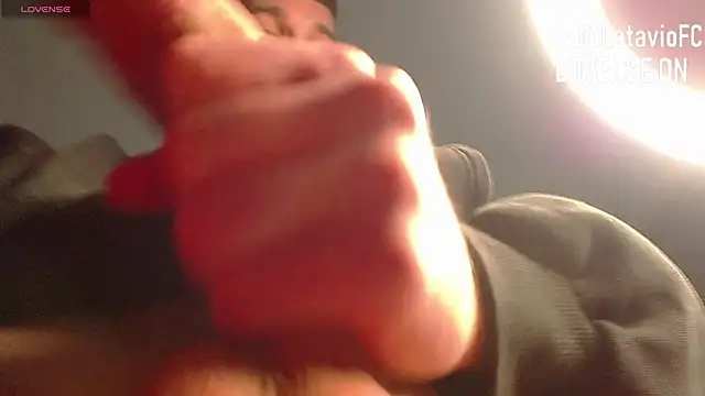 Midnighter_ webcam