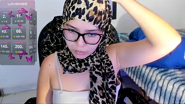 MatchedEyebrow webcam