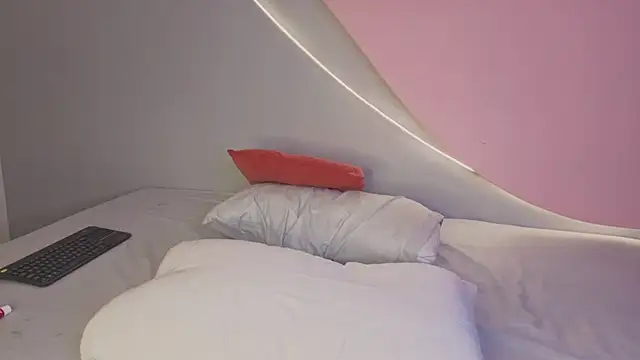lulu_wonder webcam