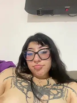 MennaLee_ webcam