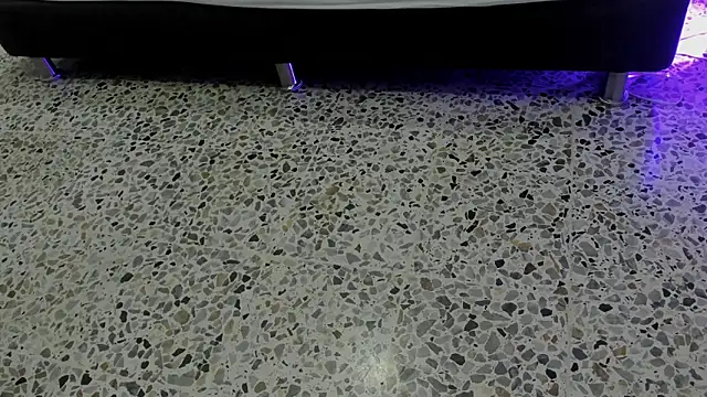 stefany_serna's live room