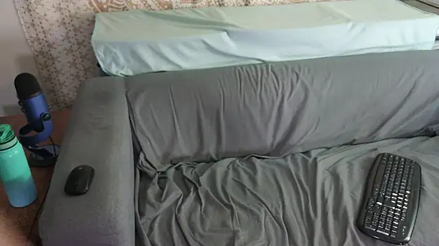 DrenchedDelicates webcam