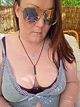 BBWQUEENBEEE