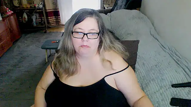 sex2 (F mature) - naked, squirt