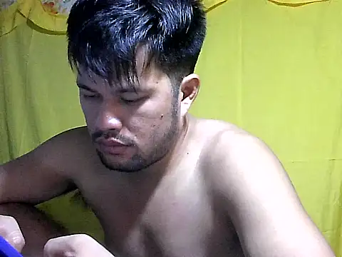 HairyHottestpinoyHandsome webcam