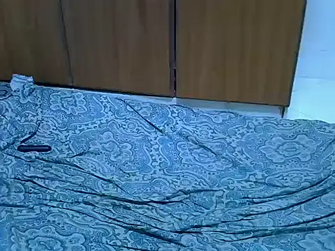 icy_pearl webcam