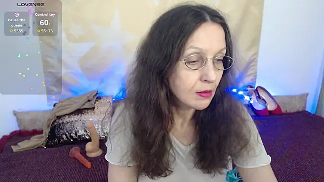 SylviaFoxy webcam