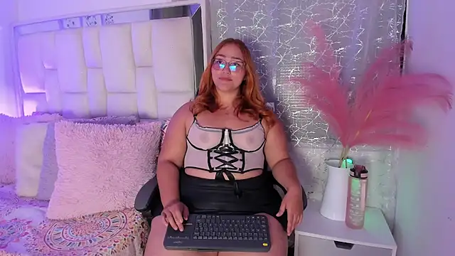 LeahxBarker webcam