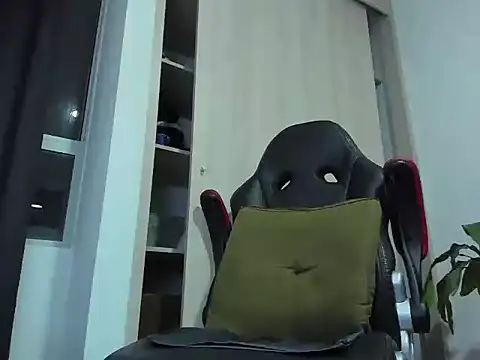 Alexander_Martines webcam