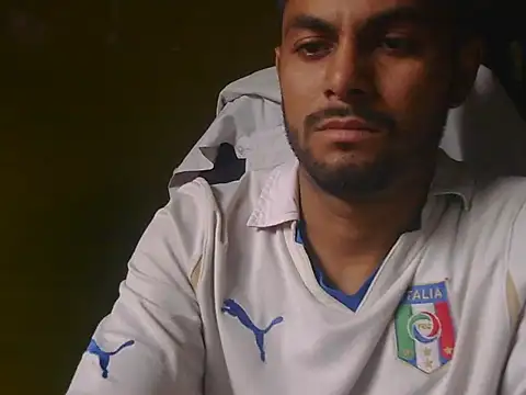 Stubborndesiboy webcam