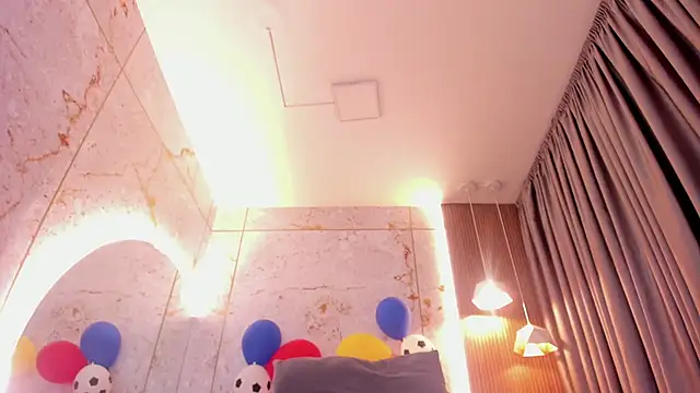 Lushi_Love webcam