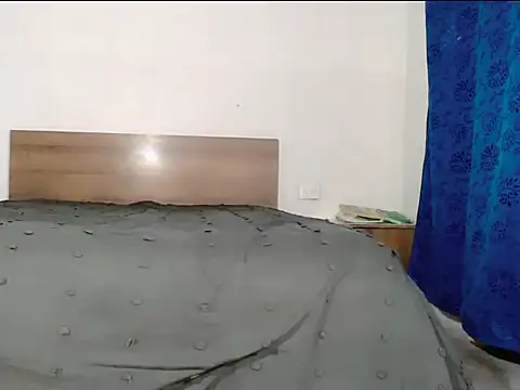 Pamelaebonyyyx webcam