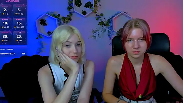 gloria_bubble (G teen) - flash boobs 1 girl
