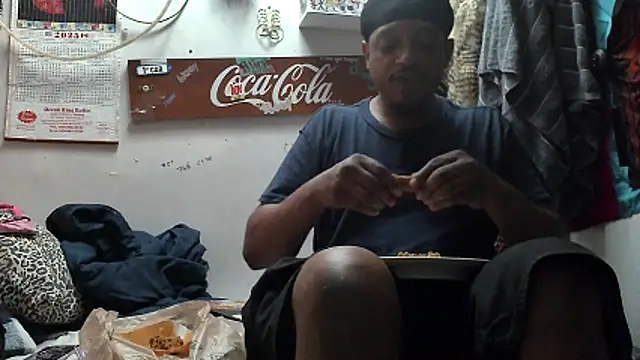 VanillaSnowcones webcam