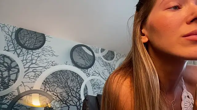 viviann_evans webcam
